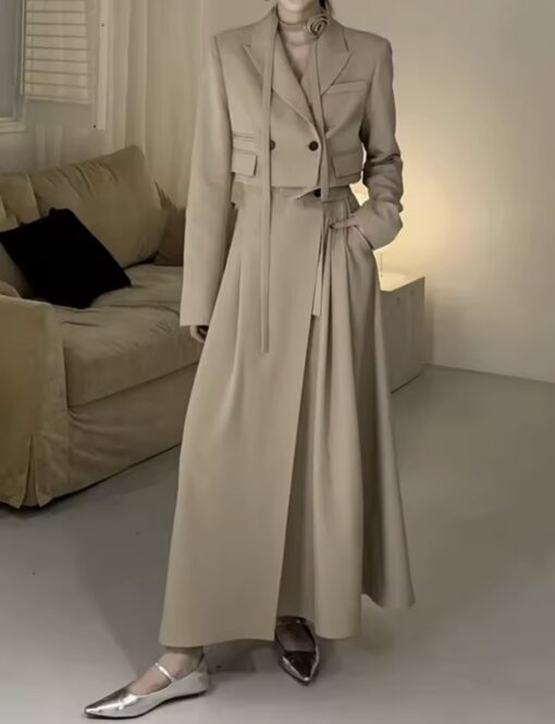 ⁦Beige set⁩ - الصورة ⁦3⁩