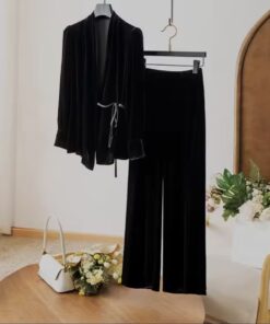 Alternative view of Black Velvet set